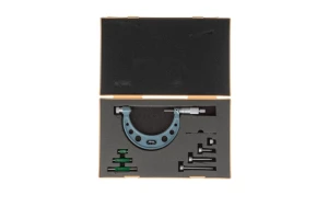 Mikrometr analogowy calowy 0-4", 4 kowadełka w zestawie 104-149 Mitutoyo