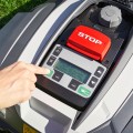 123033-robotic-lawnmower-robolinho-550-w-webshop-mood-2.jpg
