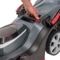 113844-battery-lawnmower-382-li-premium-set-2-batteries-and-charger-webshop-10.jpg