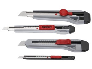 Zestaw  noży z odłamywanymi ostrzami   4szt.  710S   18585-0104  TENGTOOLS
